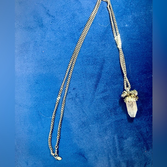 Alexander McQueen Iris Crystal Charm Necklace - Picture 3 of 12